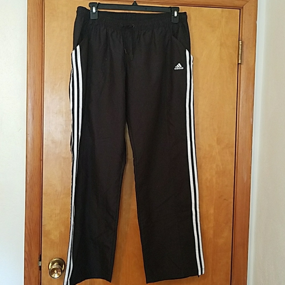 Final reduction - Adidas windpants